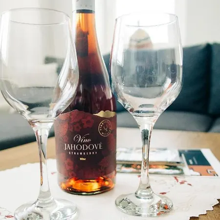 Lantställe Castle Village Krásnohorské Podhradie