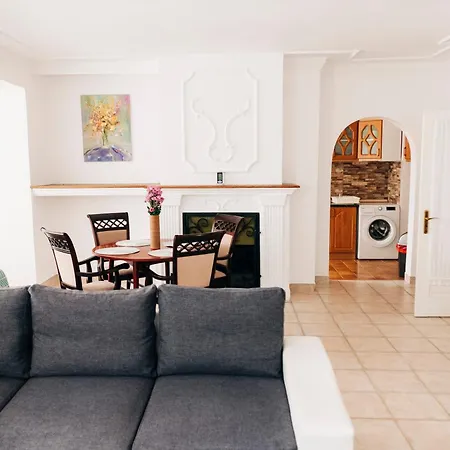 Castle Village 컨트리하우스 *