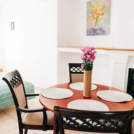 Castle Village منزل ريفي Krásnohorské Podhradie